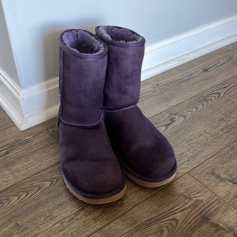 Women’s Purple Ugg Boots sz 8